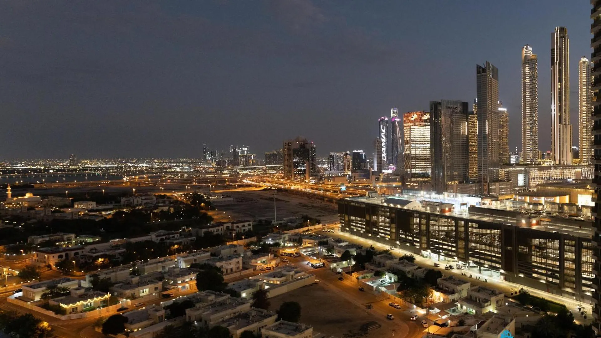 2Br Apt Next To Dubaimall, Pool View Of Burj Khalifa - Downtown Views Ll United Arab Emirates