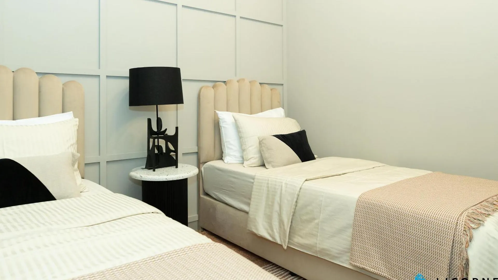 2Br Apt Next To Dubaimall, Pool View Of Burj Khalifa - Downtown Views Ll Apartment Dubai